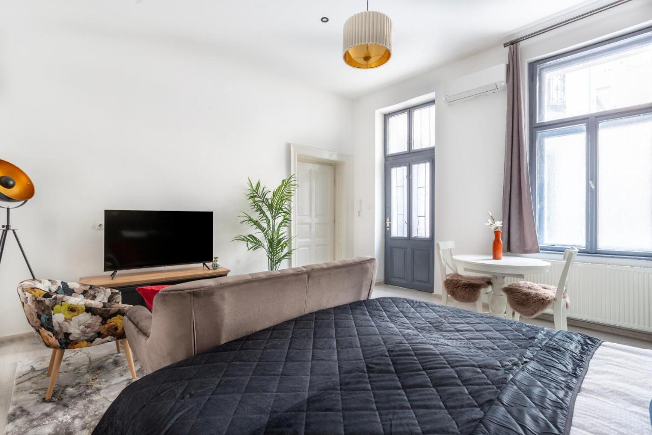 בודפשט Lh Gallery Apartments מראה חיצוני תמונה