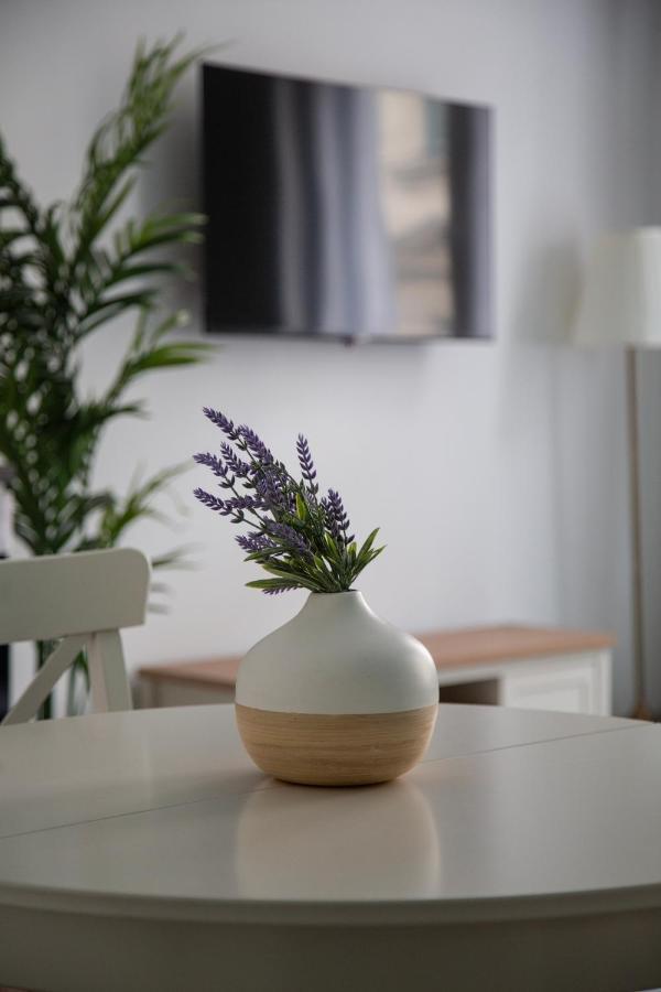בודפשט Lh Gallery Apartments מראה חיצוני תמונה